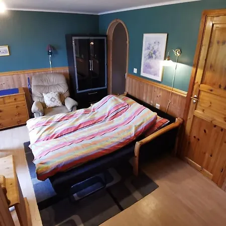 Apartamento Small Basement Private Entrance View Fitjar