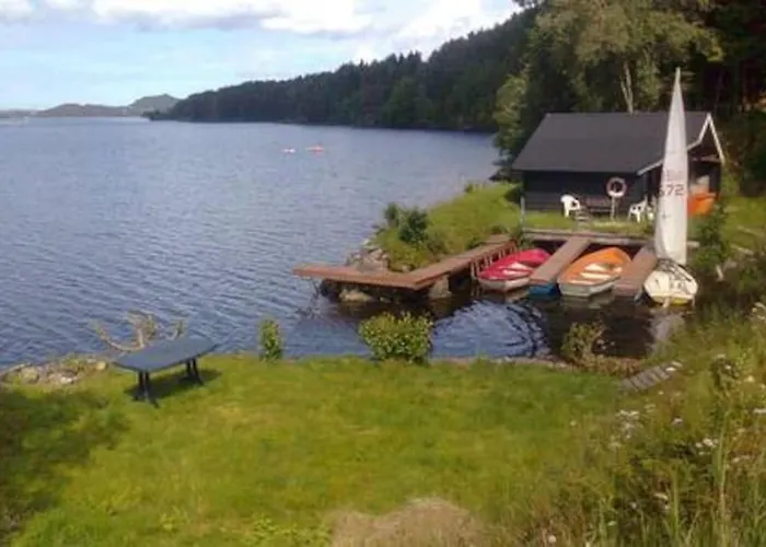 Apartamento Small Basement Private Entrance View